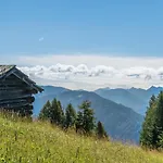Beim Rauter - Emberger Alm グライフェンブルク