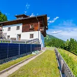 別荘 Beim Rauter - Emberger Alm *