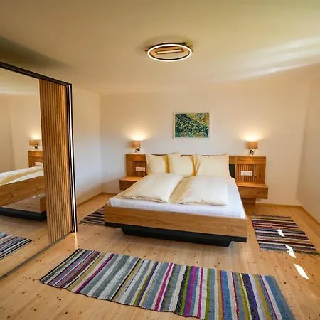 Beim Rauter - Emberger Alm Ferienhaus Greifenburg