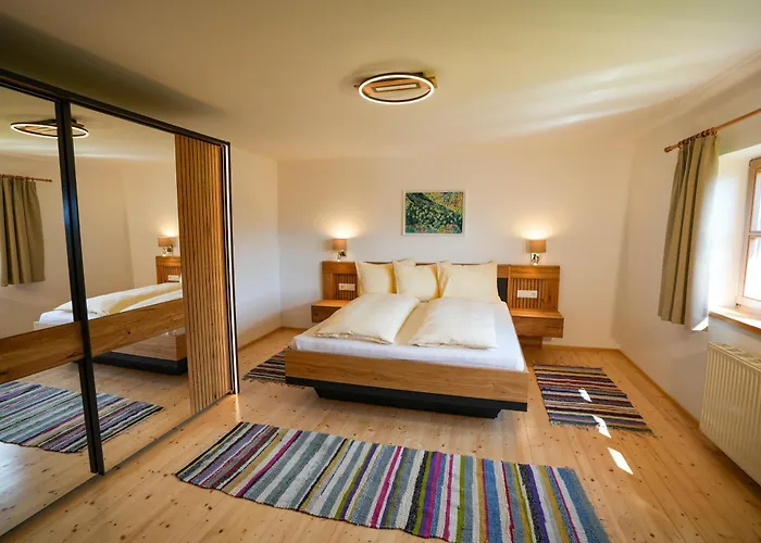 Beim Rauter - Emberger Alm בית נופש גריפנבורג