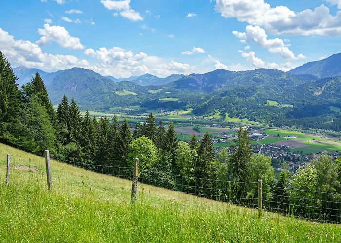 Beim Rauter - Emberger Alm בית נופש *